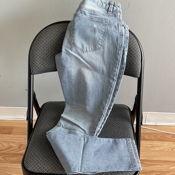 Macy’s Style & Co Railroad Skinny Jeans * - Picture 1 of 9